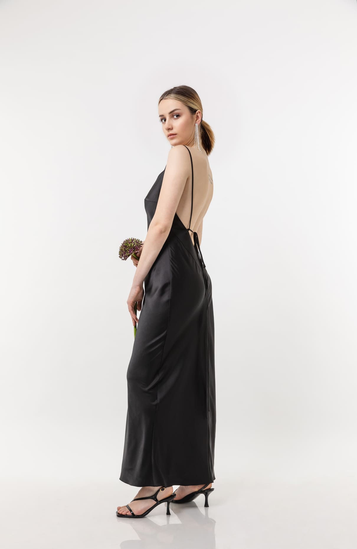 The Slip dress in black - Philosophy of Self